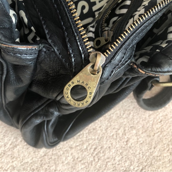 Marc by Marc Jacobs Totally Turnlock Teri Shoulder Bag - Picture 13 of 15